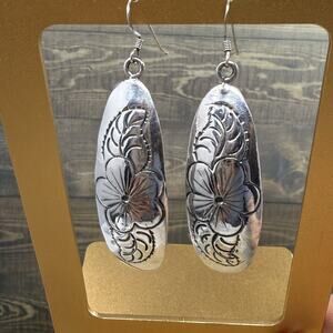 Vintage Sterling Silver 925 Embossed Flower Dangle Earrings 10 grams